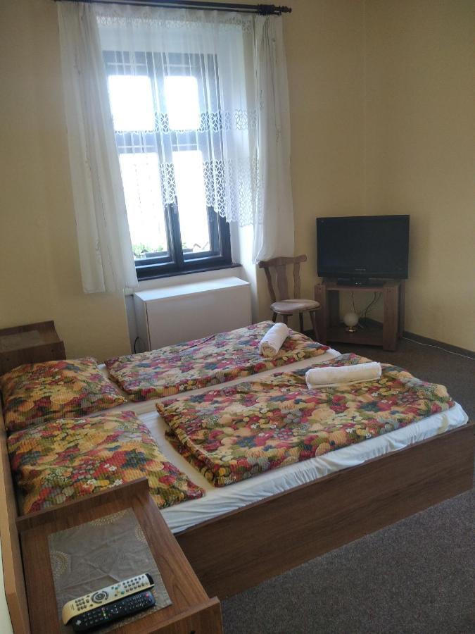 Penzion U Jezu Dobronice Kültér fotó